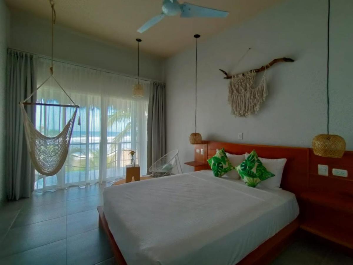Alive Beach House Transito Buitenkant foto