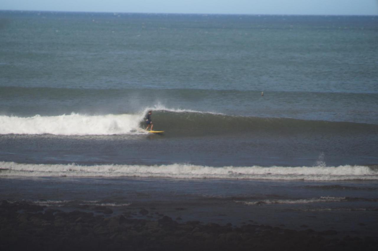 Alive Beach House Transito Buitenkant foto