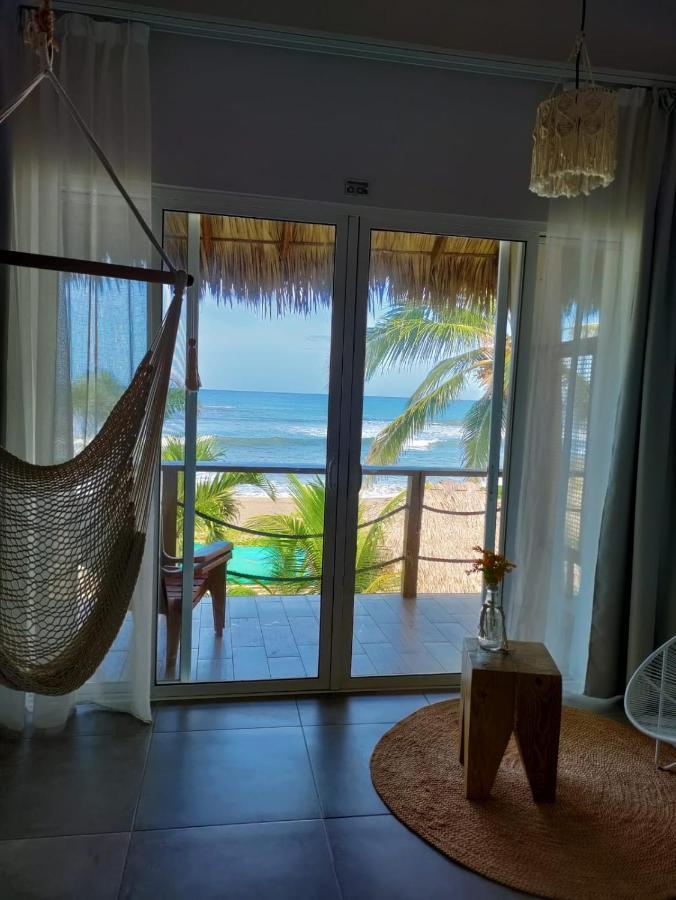 Alive Beach House Transito Buitenkant foto