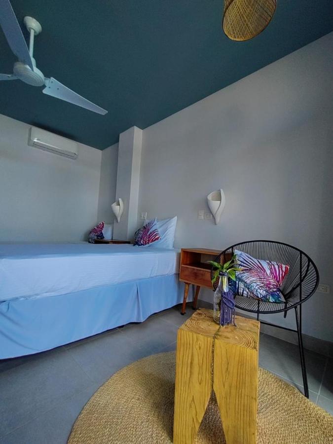 Alive Beach House Transito Buitenkant foto