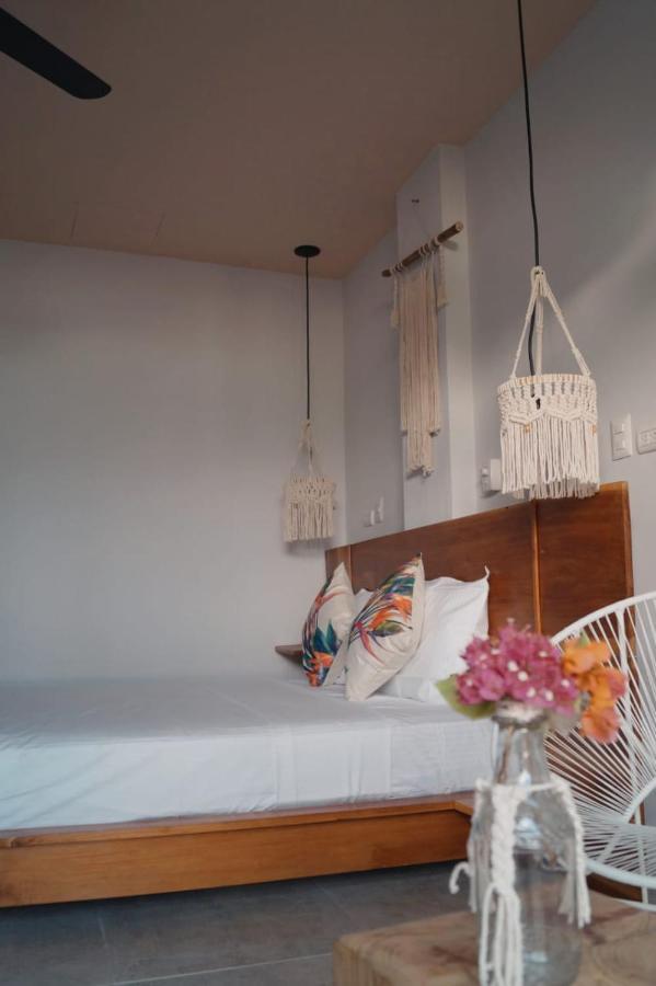 Alive Beach House Transito Buitenkant foto