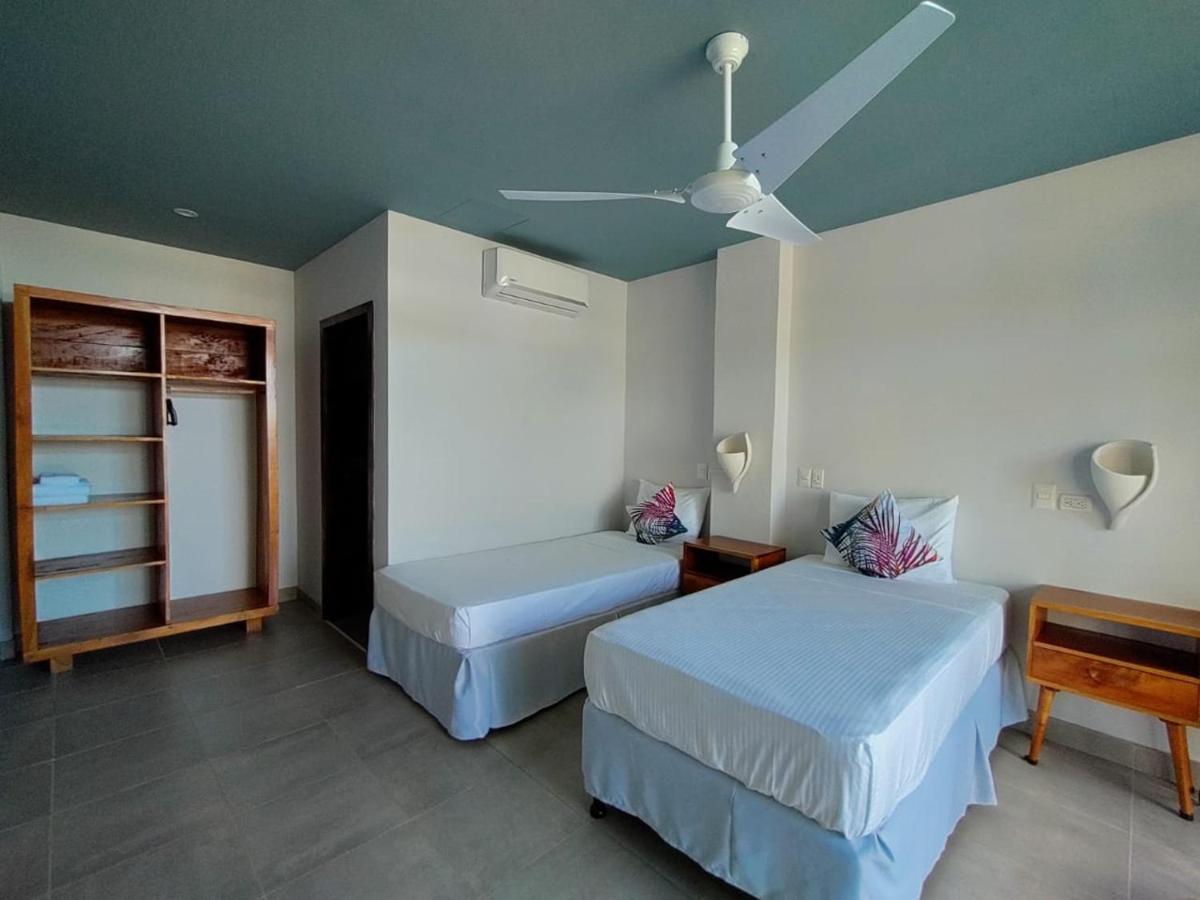 Alive Beach House Transito Buitenkant foto