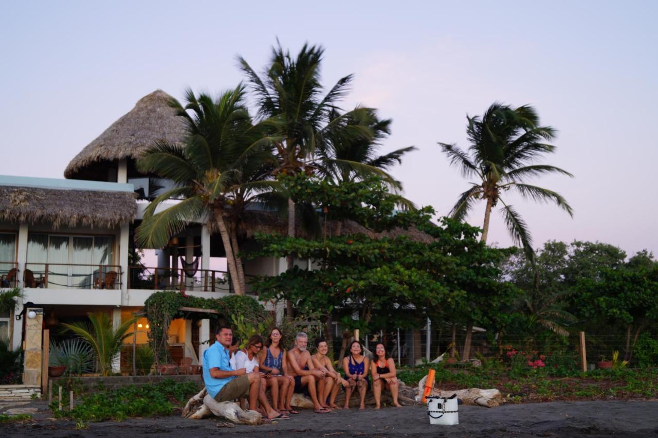 Alive Beach House Transito Buitenkant foto