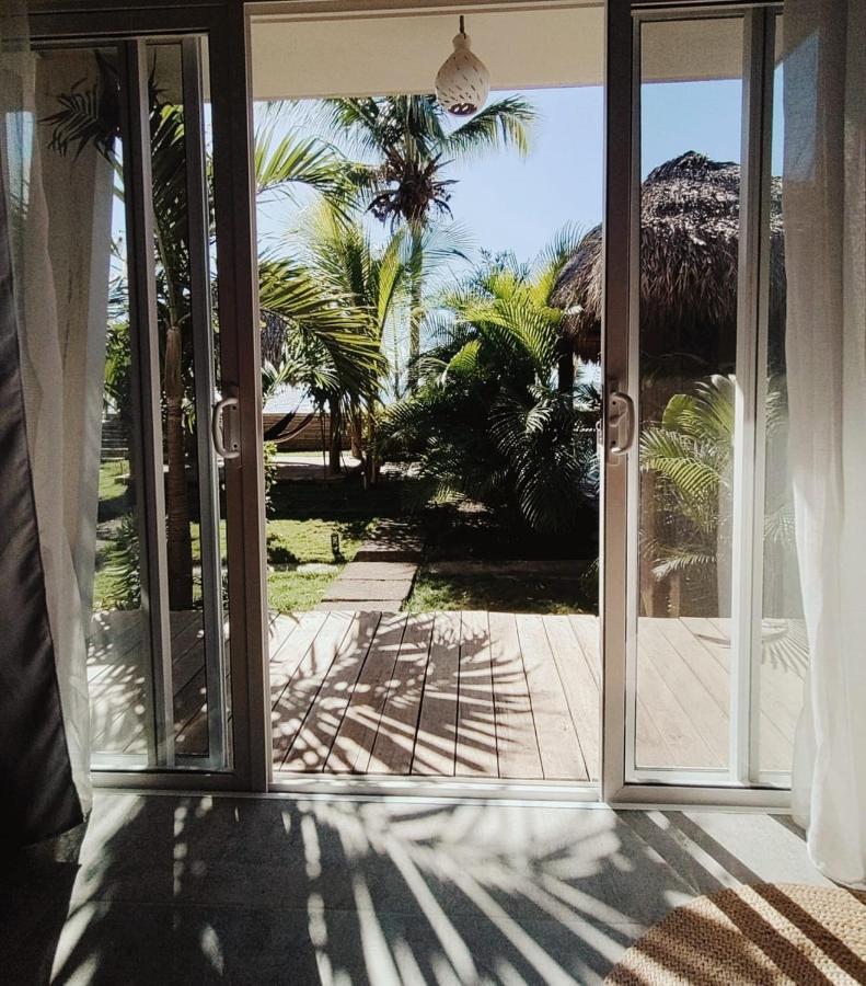 Alive Beach House Transito Buitenkant foto